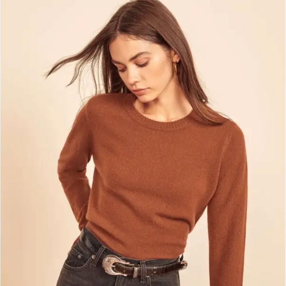 Reformation cashmere crew neck sweater | in cinnamon | Size L